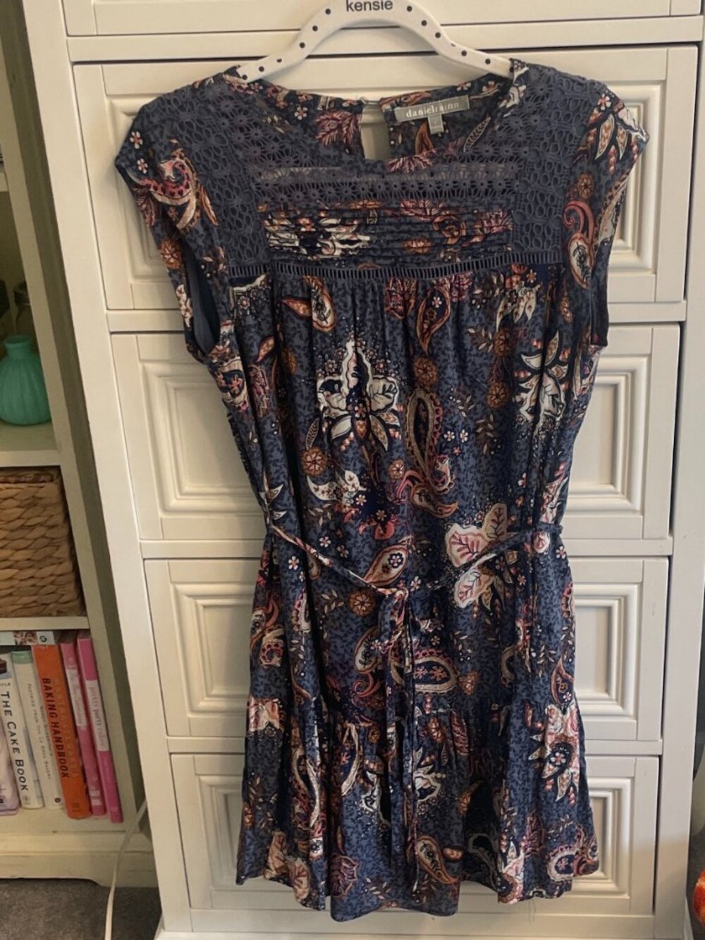 Daniel Rainn Blue Paisley Lace Trim Dress Women's Medium Boho Lined Tie Waist